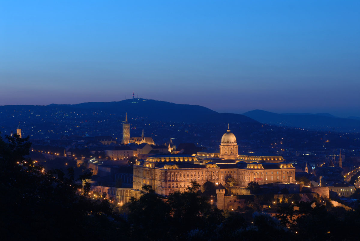 Hongrie-Danube-Budapest-palais-Royal-Office_du_Tourisme_de_Budapest-ORIGINAL.jpg